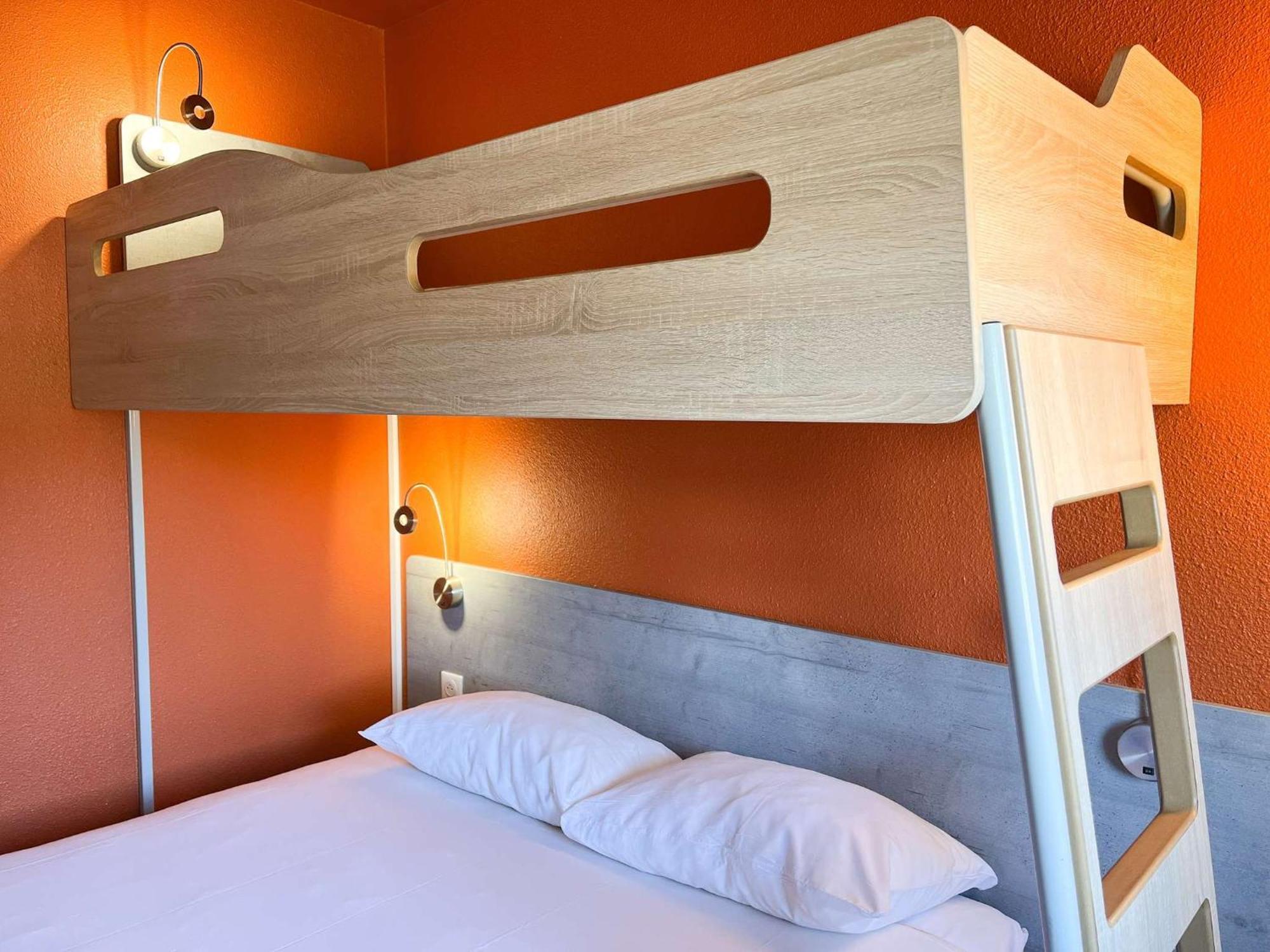 Ibis Budget La Cité 2*